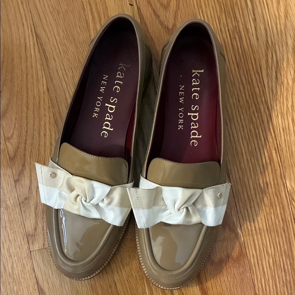 Kate Spade Tan Patent Leather Loafers with Bow